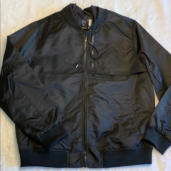 Original Use Other - black hoodie jacket medium